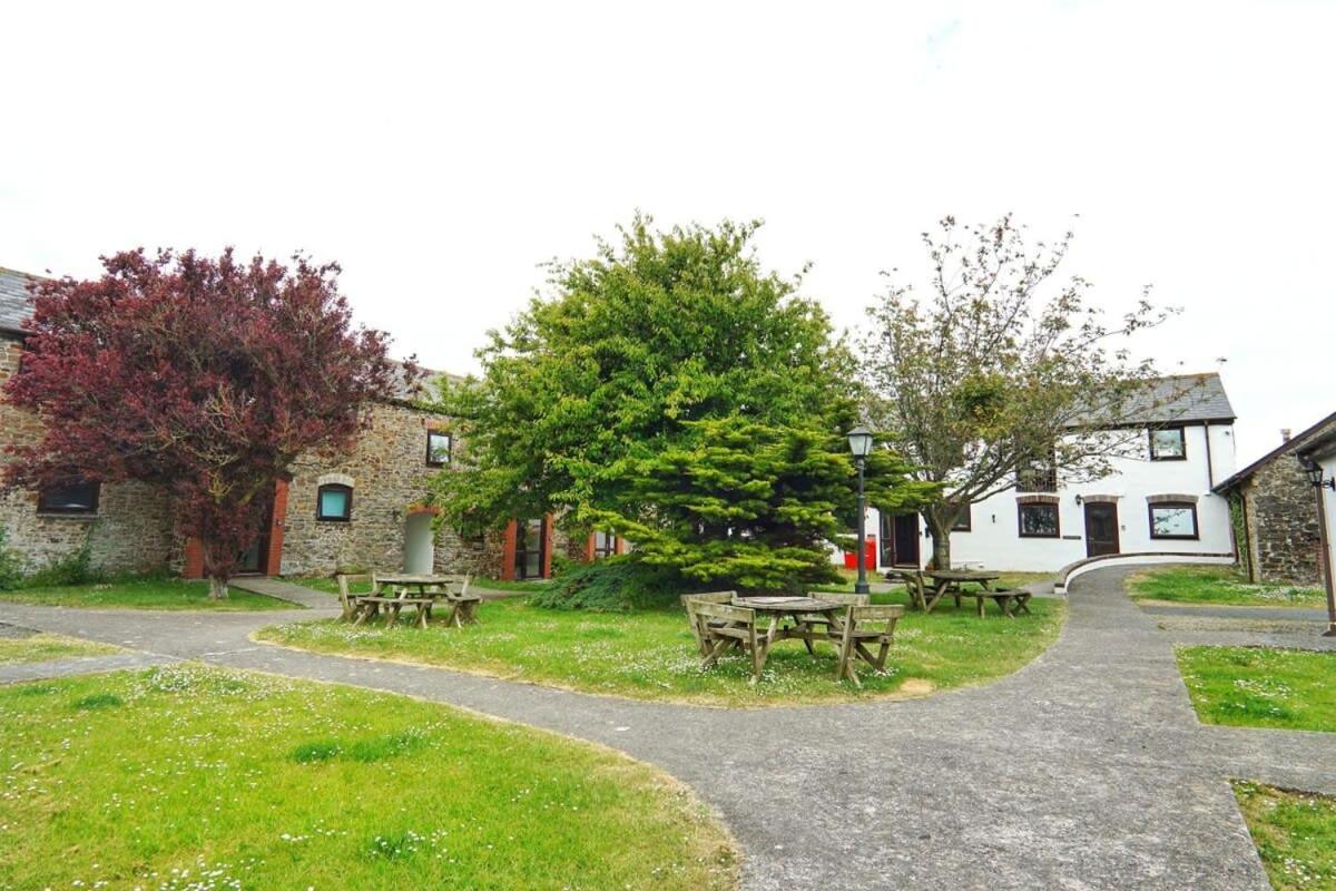 Lovely 2 Bedroom Coastal Cottage Near Bude Exterior foto