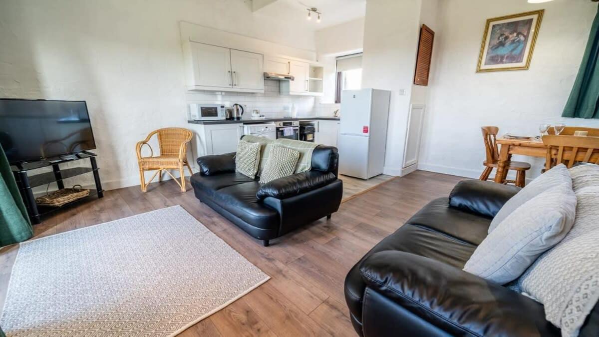 Lovely 2 Bedroom Coastal Cottage Near Bude Exterior foto